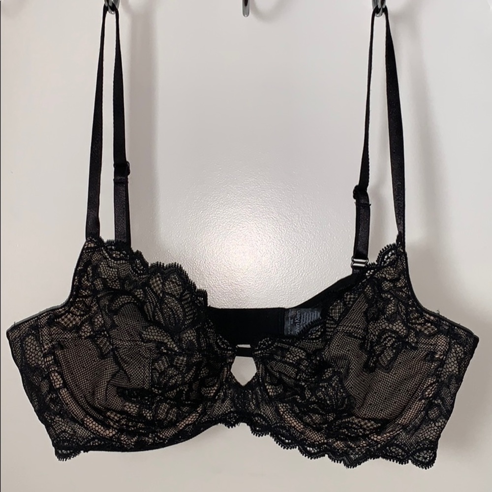 Calvin Klein Sexy unlined lace bra 36B